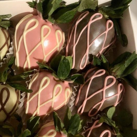 Клубника в шоколаде 9 ягод для любимых