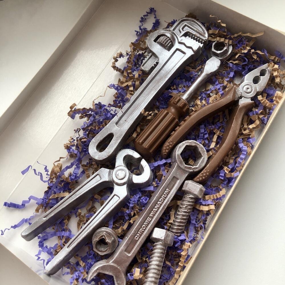 Шоколадные инструменты в подарок брату/коллеге/любимому/папе