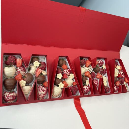 Клубника в шоколаде подарок Маме Пенал