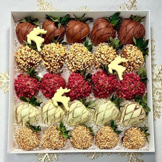 Клубника в шоколаде 25 ягод Новый год