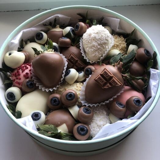 Клубника и голубика в шоколаде набор