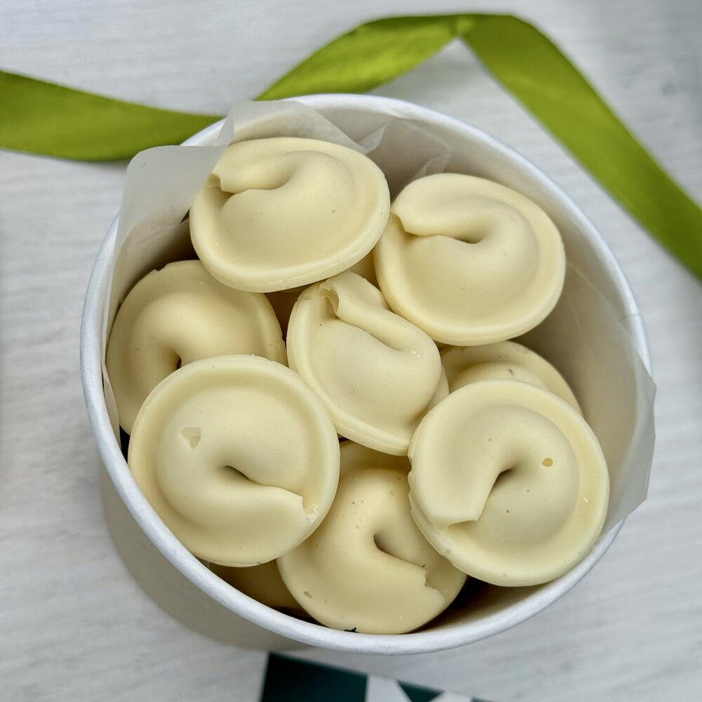 Пельмени из шоколада с фундуком