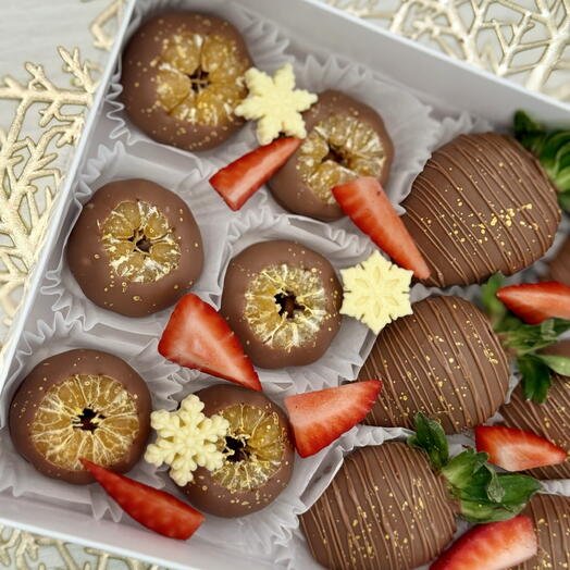 Клубника и мандарины в бельгийском шоколаде в подарок